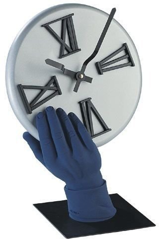 Часы в руке ANTARTIDEE