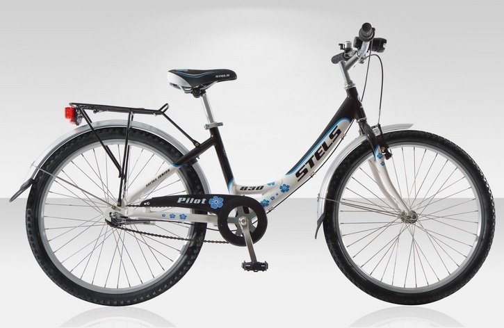 Подростковый городской дорожный велосипед STELS Pilot 830 (2013)