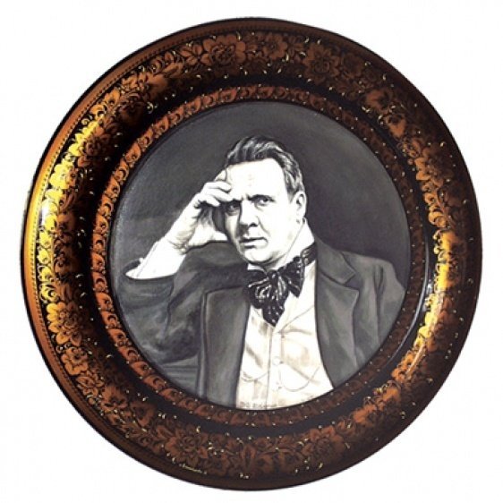 Тарелка-панно с портретом, хохломская роспись